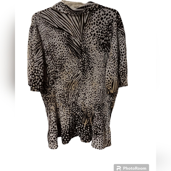 Studio 1940 Blouse with Short Sleeves EUC - Picture 2 of 5